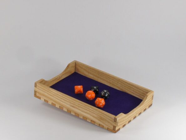 Explorer-Dice-Tray-Ash-Cherry