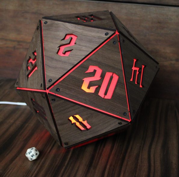 Dlight Large Standard Walnut On